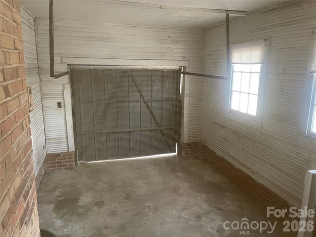 110 N Academy Street, Mooresboro, NC 28114