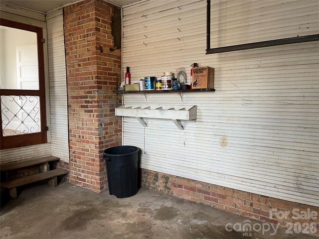 110 N Academy Street, Mooresboro, NC 28114