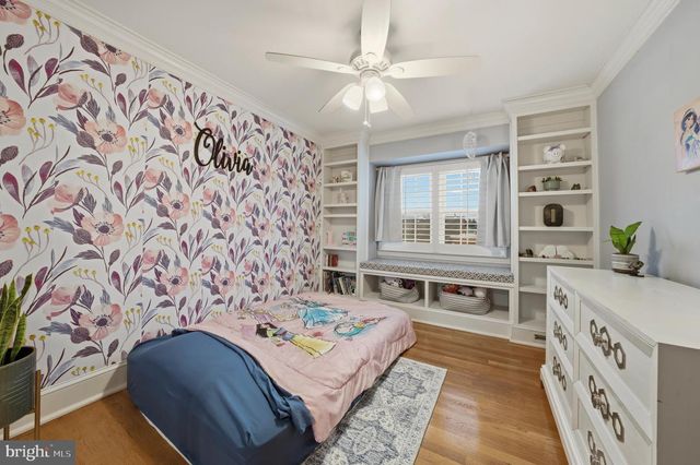 7414 HALLCREST DR, Mclean, VA 22102