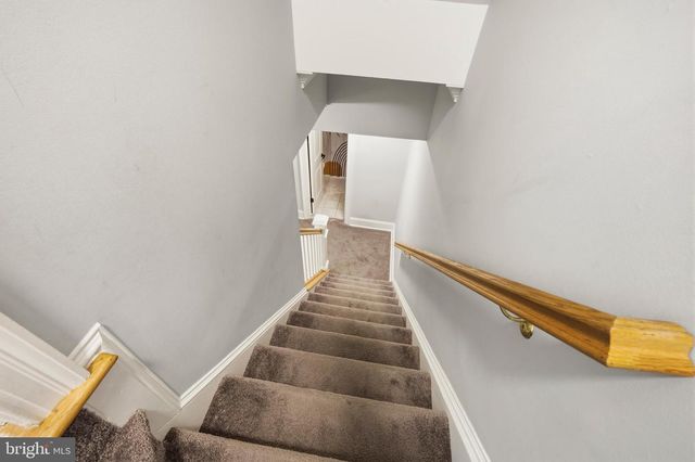 7414 HALLCREST DR, Mclean, VA 22102