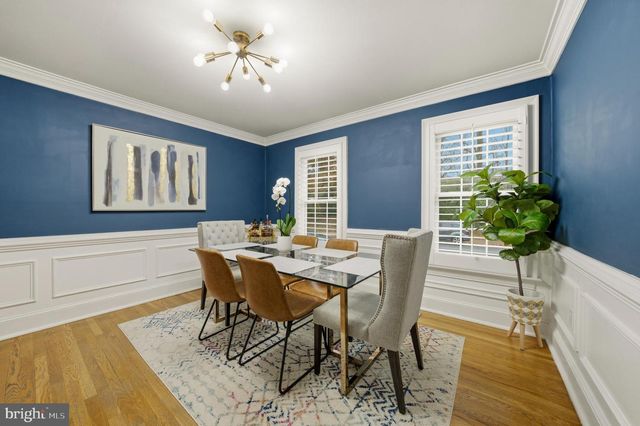 7414 HALLCREST DR, Mclean, VA 22102