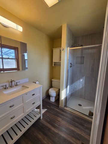 3200 Cathlinda Dr, Winfield, KS 67156