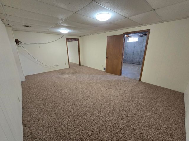 3200 Cathlinda Dr, Winfield, KS 67156