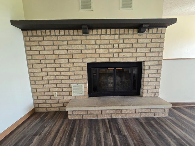 3200 Cathlinda Dr, Winfield, KS 67156