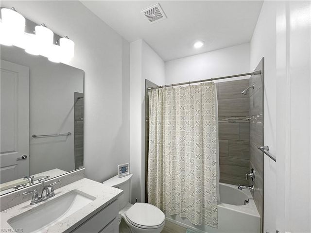 2057 Yellowfin CIR, Naples, FL 34114