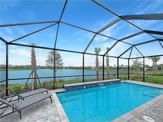 2057 Yellowfin CIR, Naples, FL 34114