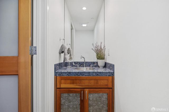 1011 23rd Street 6, San Francisco, CA 94107