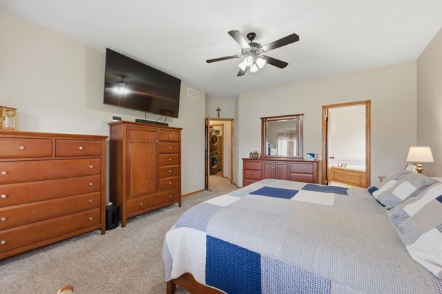 4009 N Lake Ridge Ct, Wichita, KS 67205