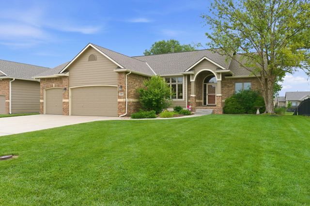 4009 N Lake Ridge Ct, Wichita, KS 67205