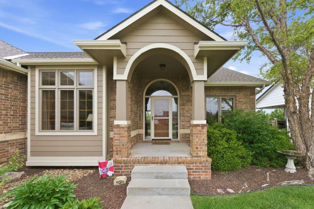 4009 N Lake Ridge Ct, Wichita, KS 67205