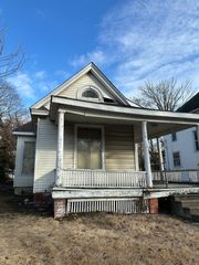 1568 N Main Street, Decatur, IL 62526