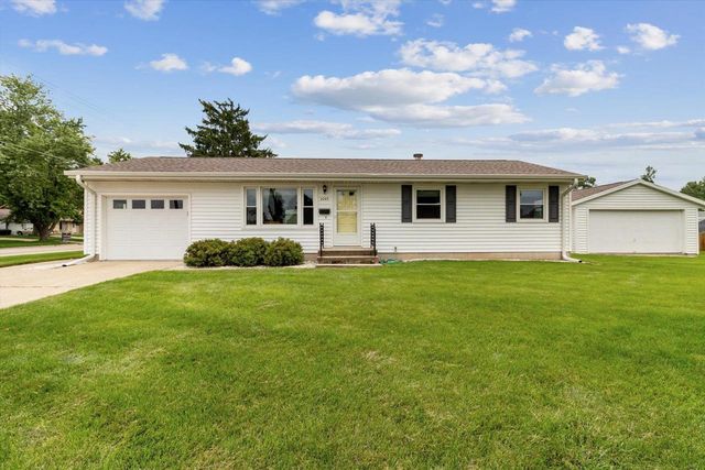 2005 S Jackson Street, Janesville, WI 53546