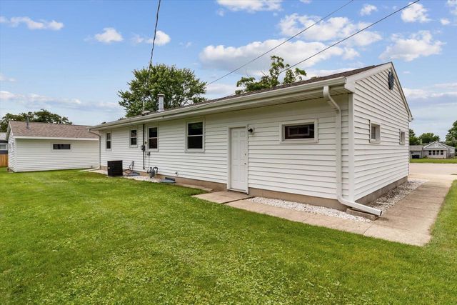2005 S Jackson Street, Janesville, WI 53546