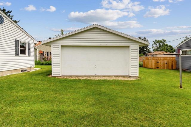 2005 S Jackson Street, Janesville, WI 53546