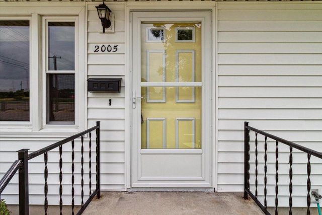 2005 S Jackson Street, Janesville, WI 53546