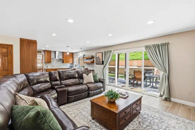 4001 Shadow Rock Court, Bonita, CA 91902