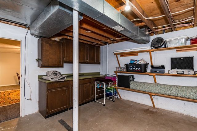 36 Nicholson Court, Washington Twp, OH 45459