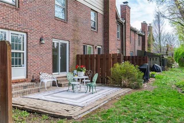 36 Nicholson Court, Washington Twp, OH 45459