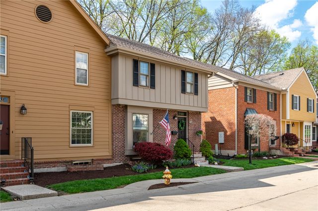 36 Nicholson Court, Washington Twp, OH 45459