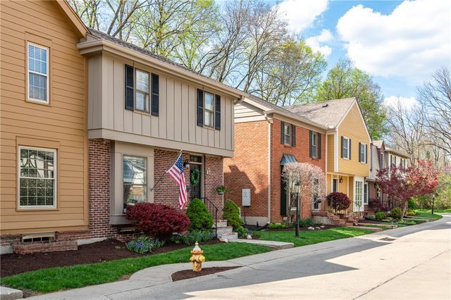 36 Nicholson Court, Washington Twp, OH 45459