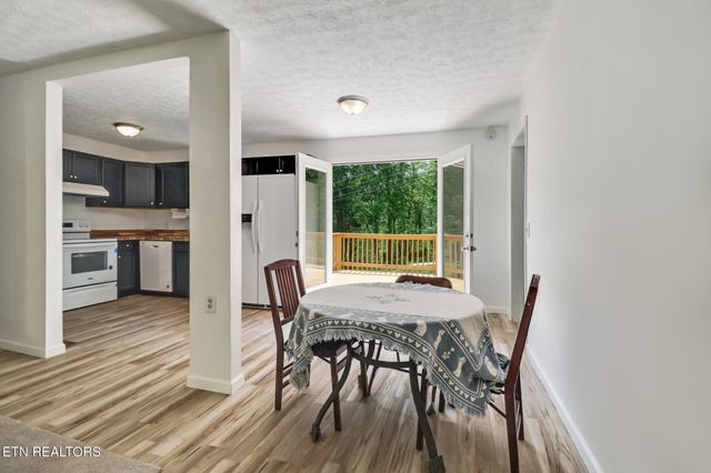 484 Kerrigan Rd, Crossville, TN 38555