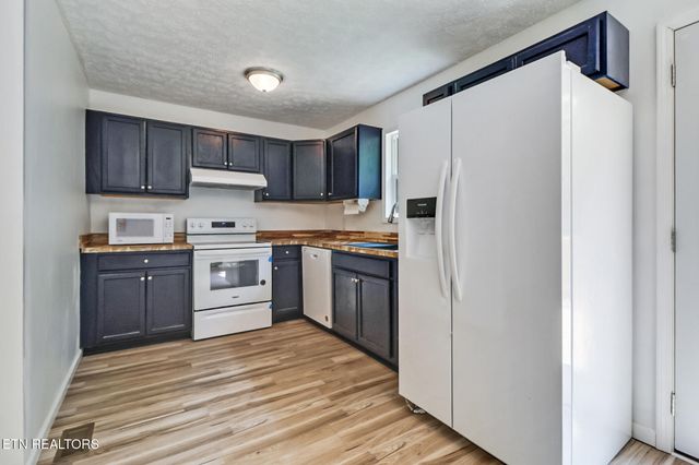 484 Kerrigan Rd, Crossville, TN 38555