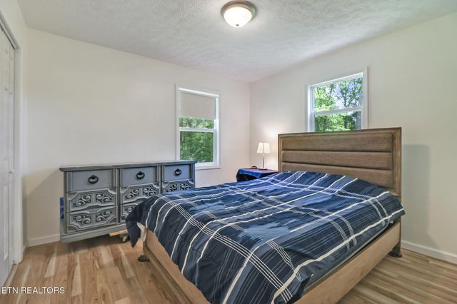 484 Kerrigan Rd, Crossville, TN 38555