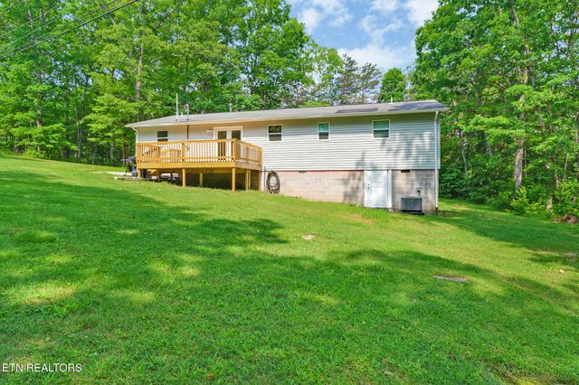 484 Kerrigan Rd, Crossville, TN 38555