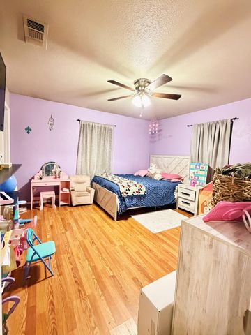 2318 Algerita Street, Carlsbad, NM 88220