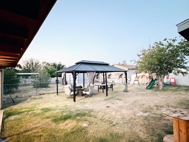 2318 Algerita Street, Carlsbad, NM 88220