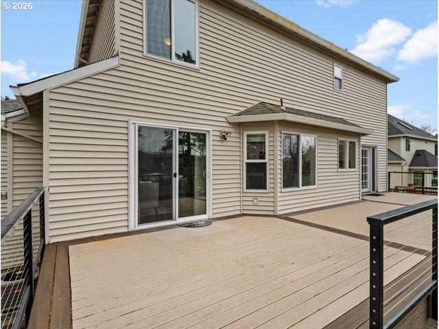 12988 Se BLUFF Dr, Clackamas, OR 97015