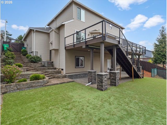 12988 Se BLUFF Dr, Clackamas, OR 97015