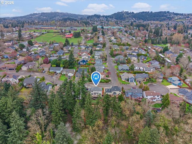 12988 Se BLUFF Dr, Clackamas, OR 97015