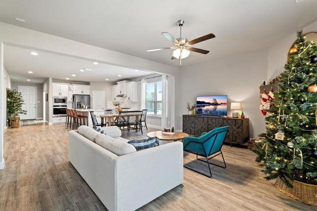 405 Rosie Court, Argyle, TX 76226