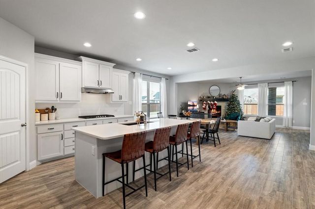 405 Rosie Court, Argyle, TX 76226