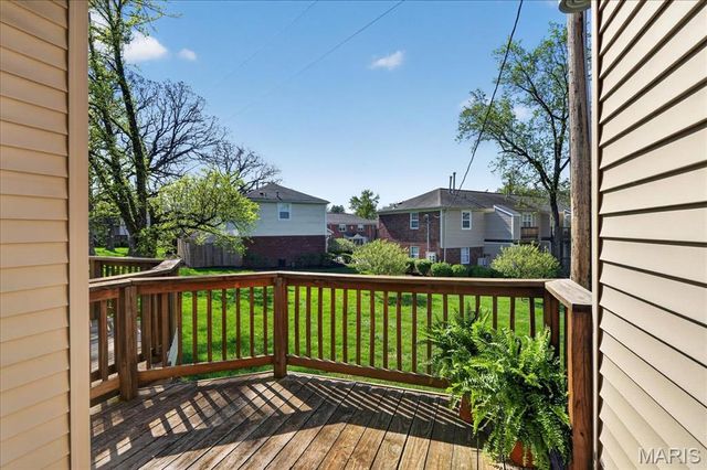 9028 Cardinal Terrace, Brentwood, MO 63144
