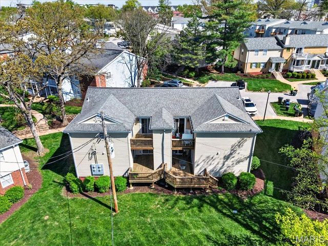 9028 Cardinal Terrace, Brentwood, MO 63144