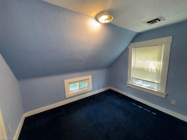 20 Dewey ST, Portsmouth, VA 23704