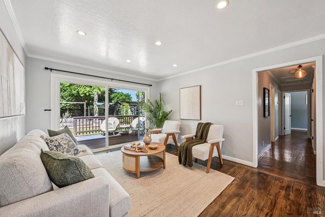 3045 Spring Creek Dr, Santa Rosa, CA 95405