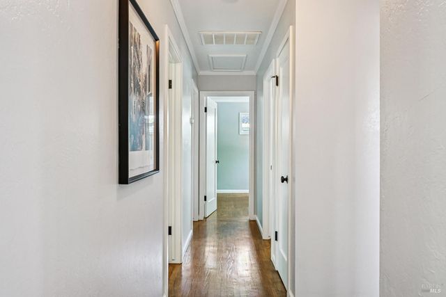 3045 Spring Creek Dr, Santa Rosa, CA 95405