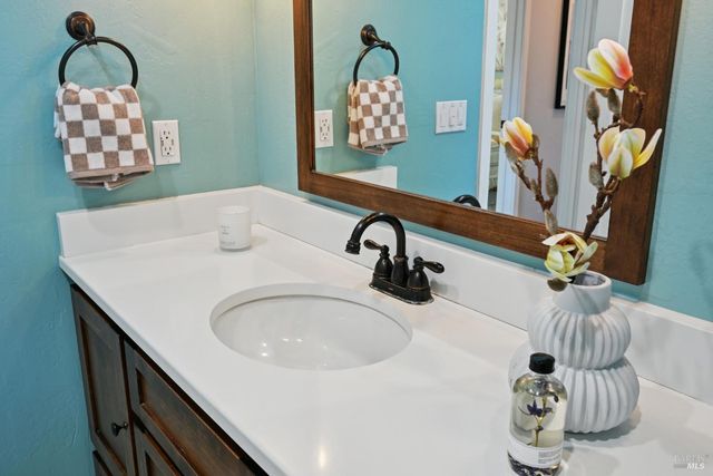 3045 Spring Creek Dr, Santa Rosa, CA 95405