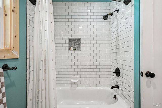 3045 Spring Creek Dr, Santa Rosa, CA 95405