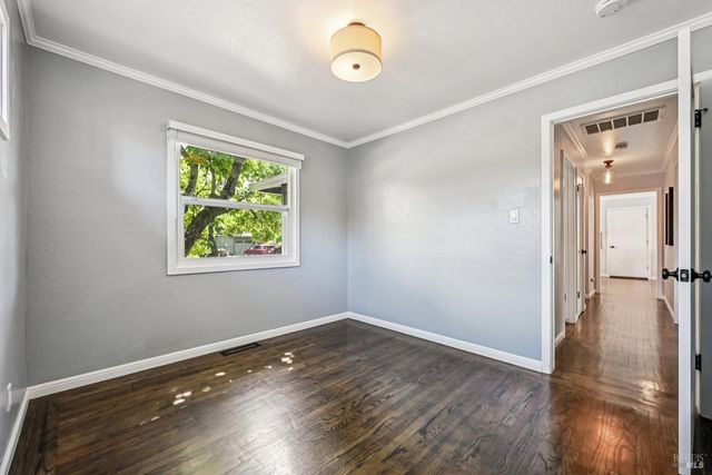 3045 Spring Creek Dr, Santa Rosa, CA 95405