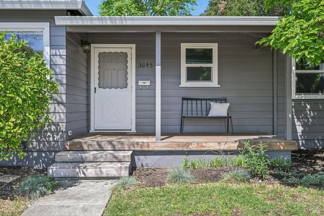 3045 Spring Creek Dr, Santa Rosa, CA 95405