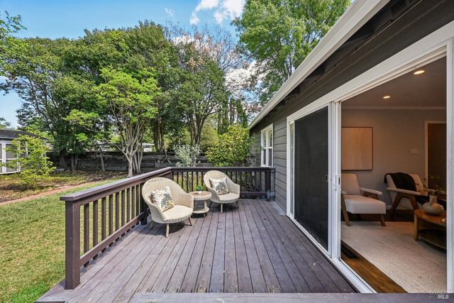 3045 Spring Creek Dr, Santa Rosa, CA 95405