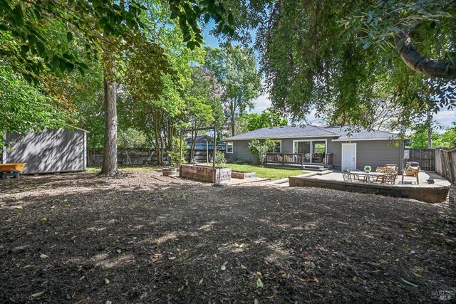 3045 Spring Creek Dr, Santa Rosa, CA 95405