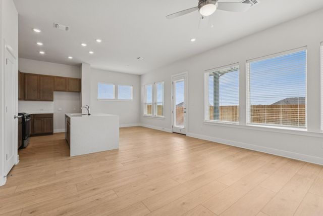 272 Pine Bark DR, Buda, TX 78610