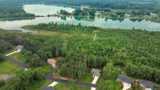 13034 Spruceridge Road, Gowen, MI 49326