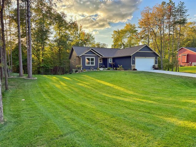 13034 Spruceridge Road, Gowen, MI 49326