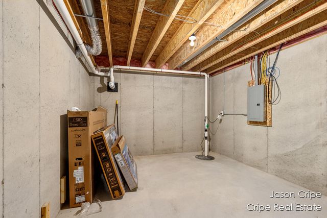 13034 Spruceridge Road, Gowen, MI 49326